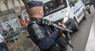 На посольство Ирана в Париже совершено нападение