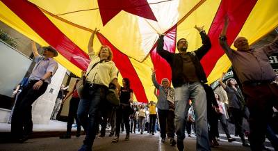 Премьер Испании призвал к новому референдуму в Каталонии