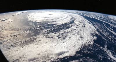 Ураган «Флоренс» набирает силу на подходах к США