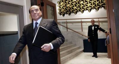 Берлускони решил баллотироваться в Европарламент