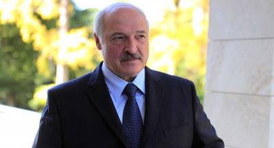 Лукашенко обвинил РФ в срыве сроков по Белорусской АЭС