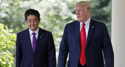 Трамп озвучил темы переговоров с Абэ
