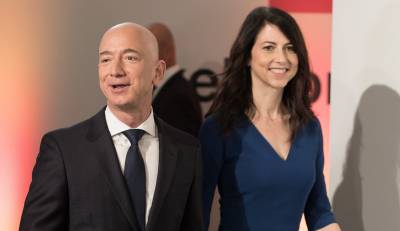 Глава Amazon открыл благотворительный фонд