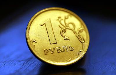 Рубль укрепился к евро и доллару на заявлении Болтона