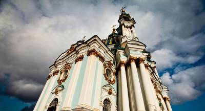 Порошенко решил передать церковь в Киеве Константинополю