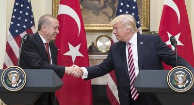 Трамп высказался за улучшение отношений США и Турции
