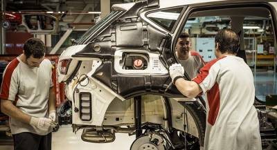 SEAT начал создание своей модели на заводе Volkswagen