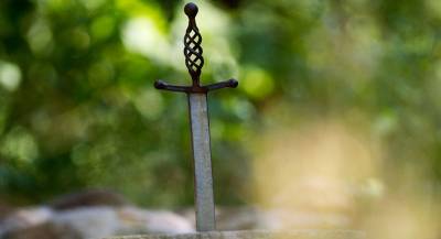 В Швеции ребёнок нашёл средневековый меч