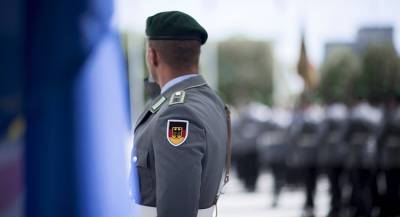 Министр обороны ФРГ поддержала создание армии ЕС