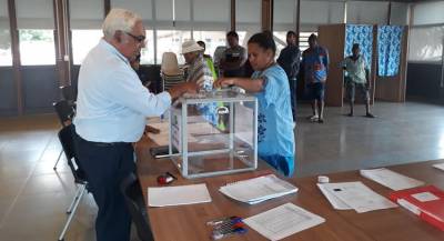 Новая Каледония голосует против отделения от Франции