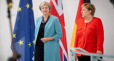 Меркель предостерегла Мэй от Brexit без сделки