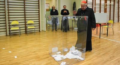 Второй тур выборов стартовал в Польше