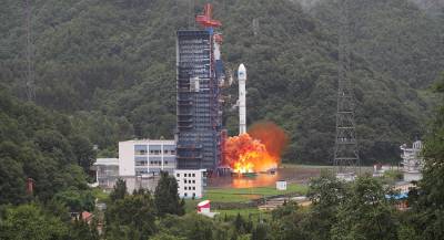 Китай успешно запустил ракету с навигационным спутником