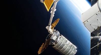Корабль Cygnus развернул солнечные батареи в космосе