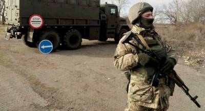 Украинский военнослужащий погиб при обстреле в Донбассе
