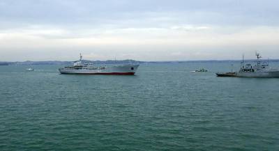Британия требует доступа для торговых судов в Азовское море