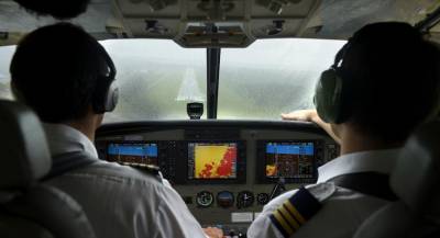 Пилоты посадили Boeing во время тропического ливня