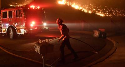 Трамп нашёл виновников лесных пожаров в Калифорнии