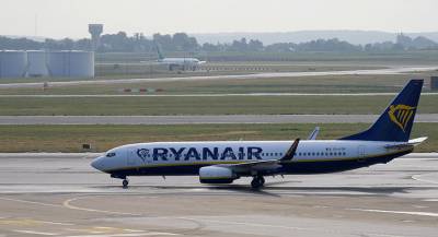 Ryanair уволил сотрудников за «лежачую» забастовку